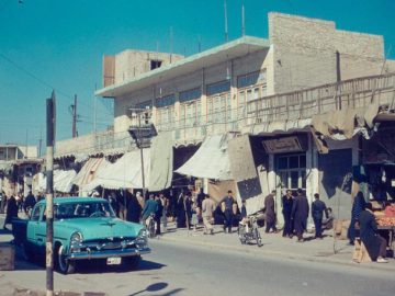 آبادان شهر نفت، شهر قاچاق، شهر دوستداران جین مانسفیلد