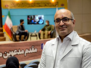 یک گام به پیش، ده گام به پس!