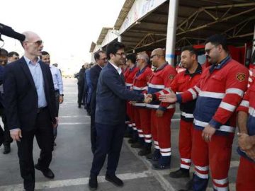 حضور معاون وزیر نفت در نخستین آتش نشانی صنعتی کشور