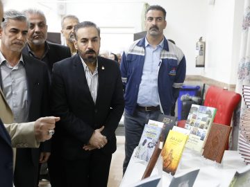 ۲ کتاب درباره مقاومت پالایشگاه آبادان رونمایی شد