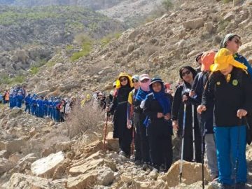 فتح قله کوه گنو توسط بانوان پالایشگاه آبادان