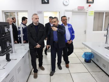 بازدید معاون دادستان کل کشور از پالایشگاه آبادان