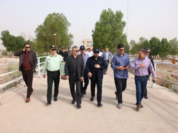 بازدید فرماندار و مدیر عامل شرکت پالایش نفت از طرح آبرسانی مقابله با تنش آبی شهرستان با مشارکت پالایشگاه آبادان