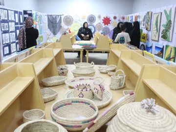 نمایش بیش از ۱۵۰ اثر هنری در نمایشگاه کانون فرهنگی هنری پالایشگاه آبادان