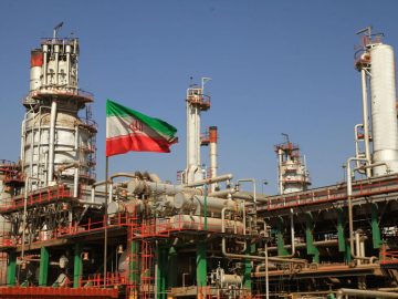 حمایت پالایشگاه آبادان از جامعه قرآنی و نقشآفرینی همزمان در تولید و مسئولیتهای اجتماعی
