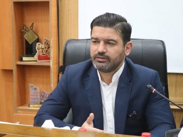آبادان را با آزمون‌وخطا اداره نکنید!